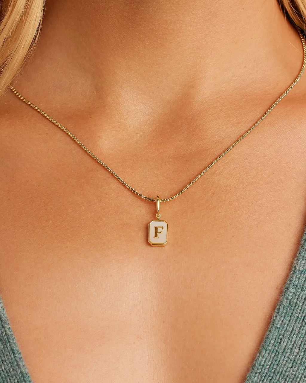 gorjana Vintage Alphabet Parker Charm 18k Gold Plated New